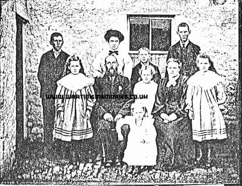 Scott Family 1905 George back row 3rd from left